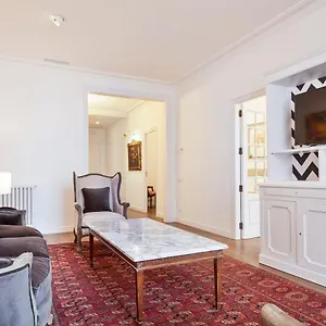 Casa Batllo - Luxury Historic 4bd 4bth For 9 Guests , Barcelona Spain